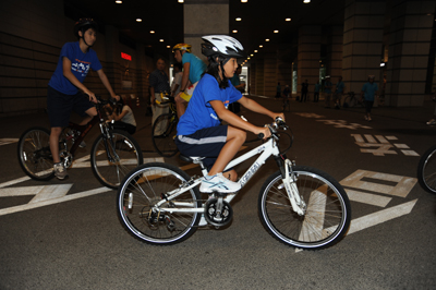 バイクのバランスをとる練習